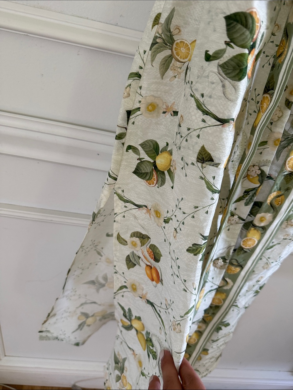 Agua Bendita Lemon-Print Button Midi Dress in White and Yellow - Picture 5 of 6